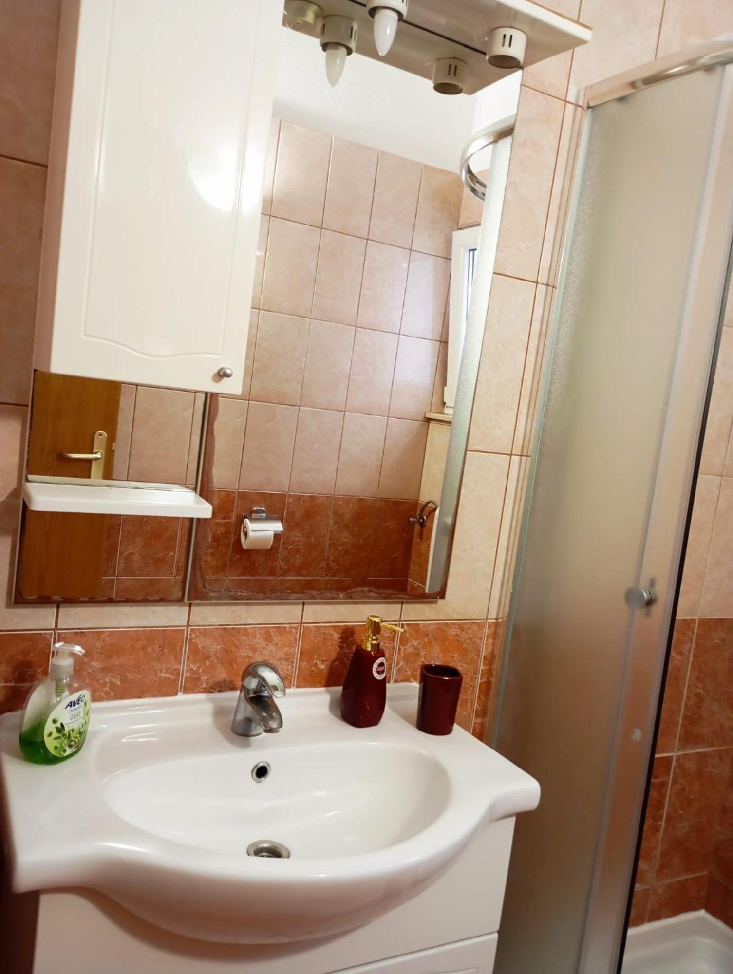Apartmani Joja Biograd Na Moru Esterno foto