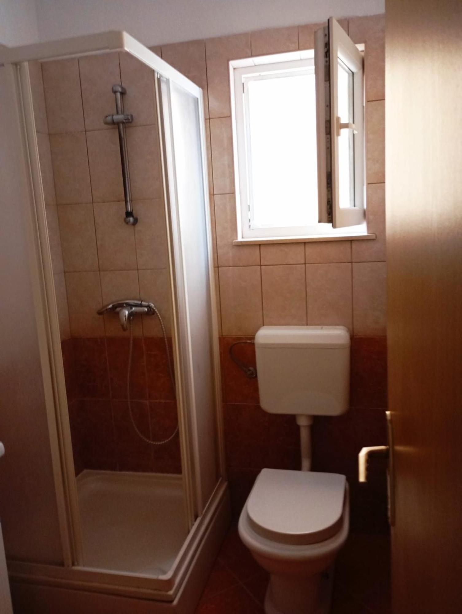 Apartmani Joja Biograd Na Moru Esterno foto